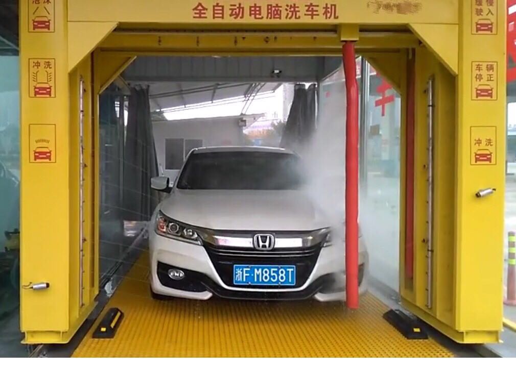 隧道洗車機的優(yōu)點有哪些？